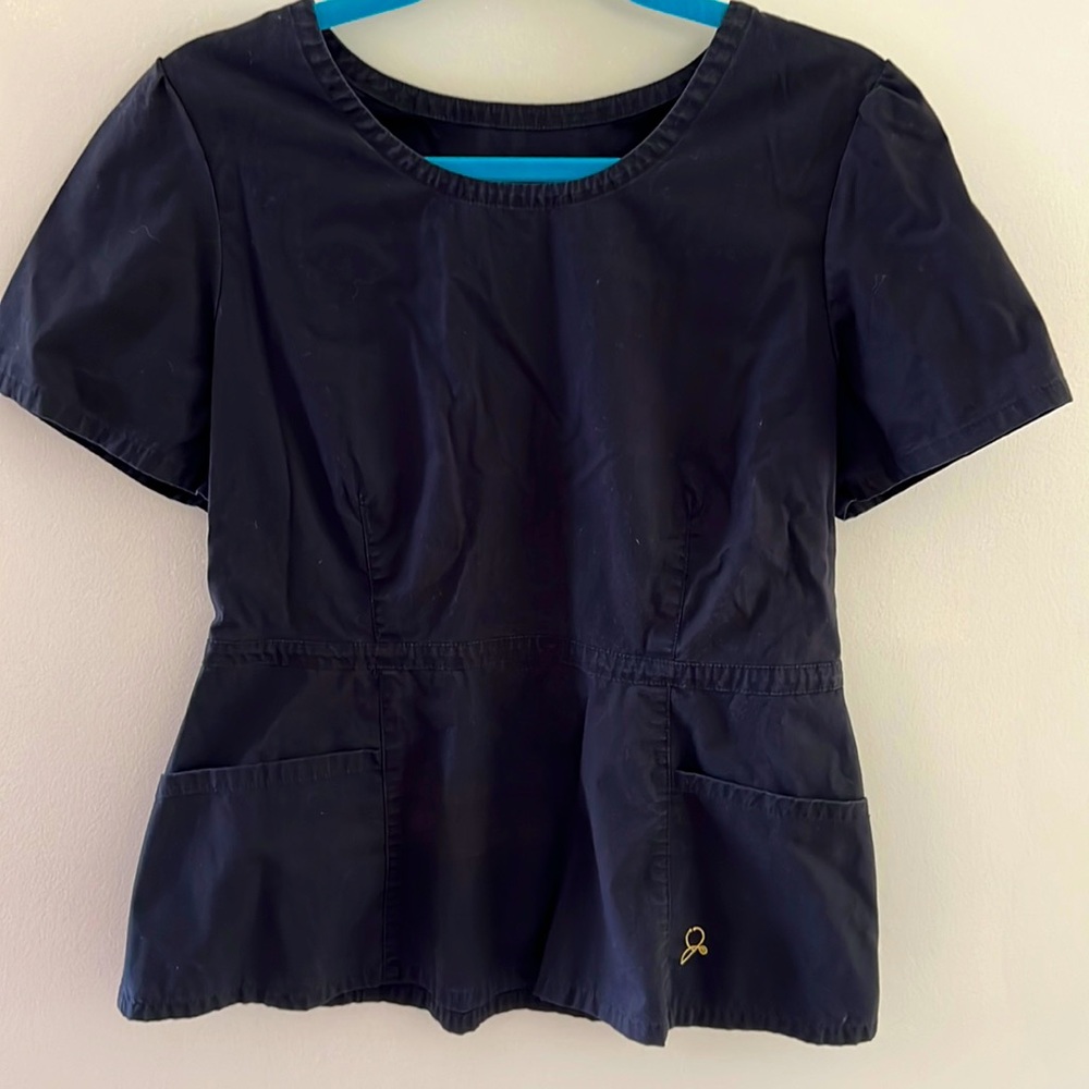 Jaanuu black scrub top